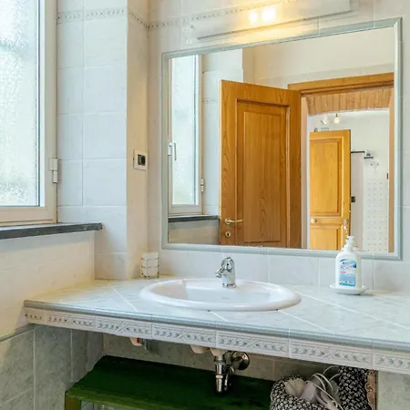 1 Bedroom Awesome In Uscio