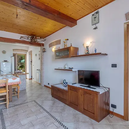 1 Bedroom Awesome In Uscio